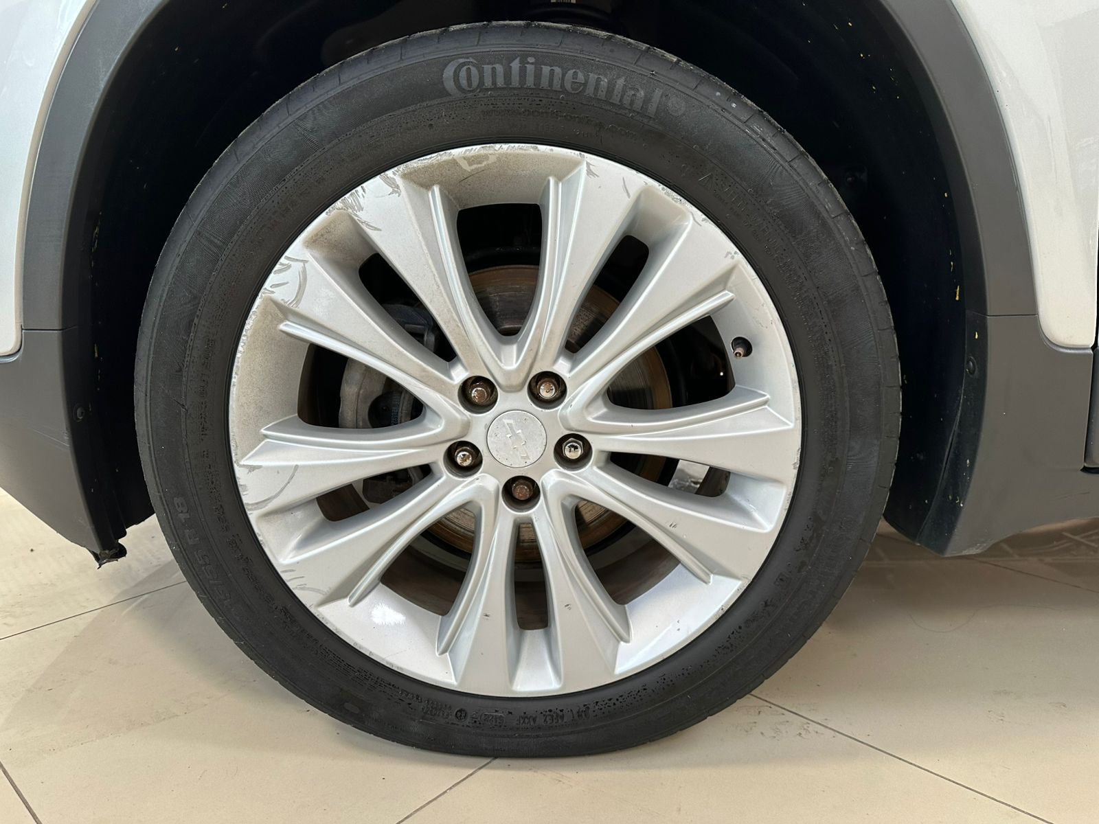 CHEVROLET TRACKER
