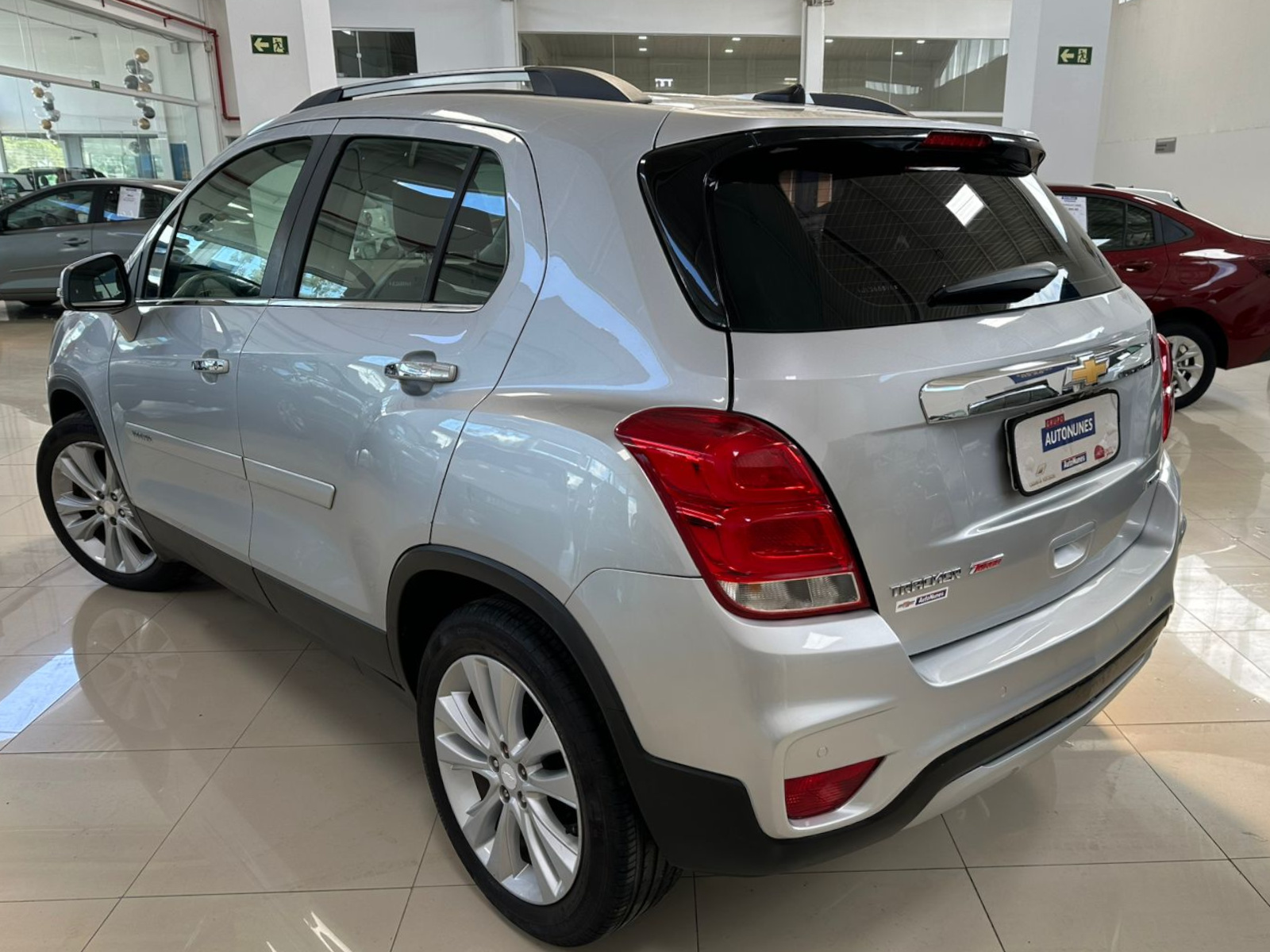 CHEVROLET TRACKER