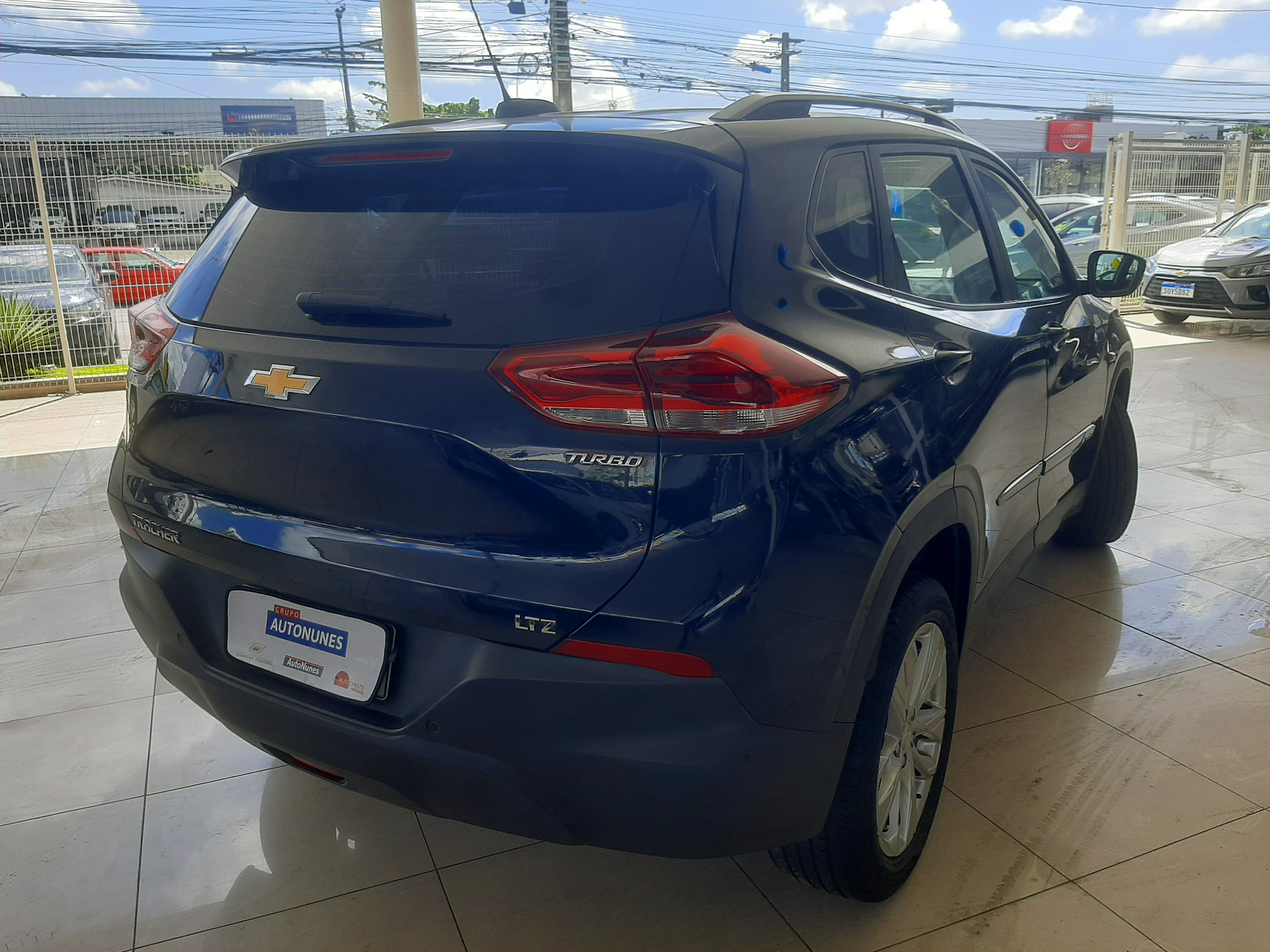 CHEVROLET TRACKER