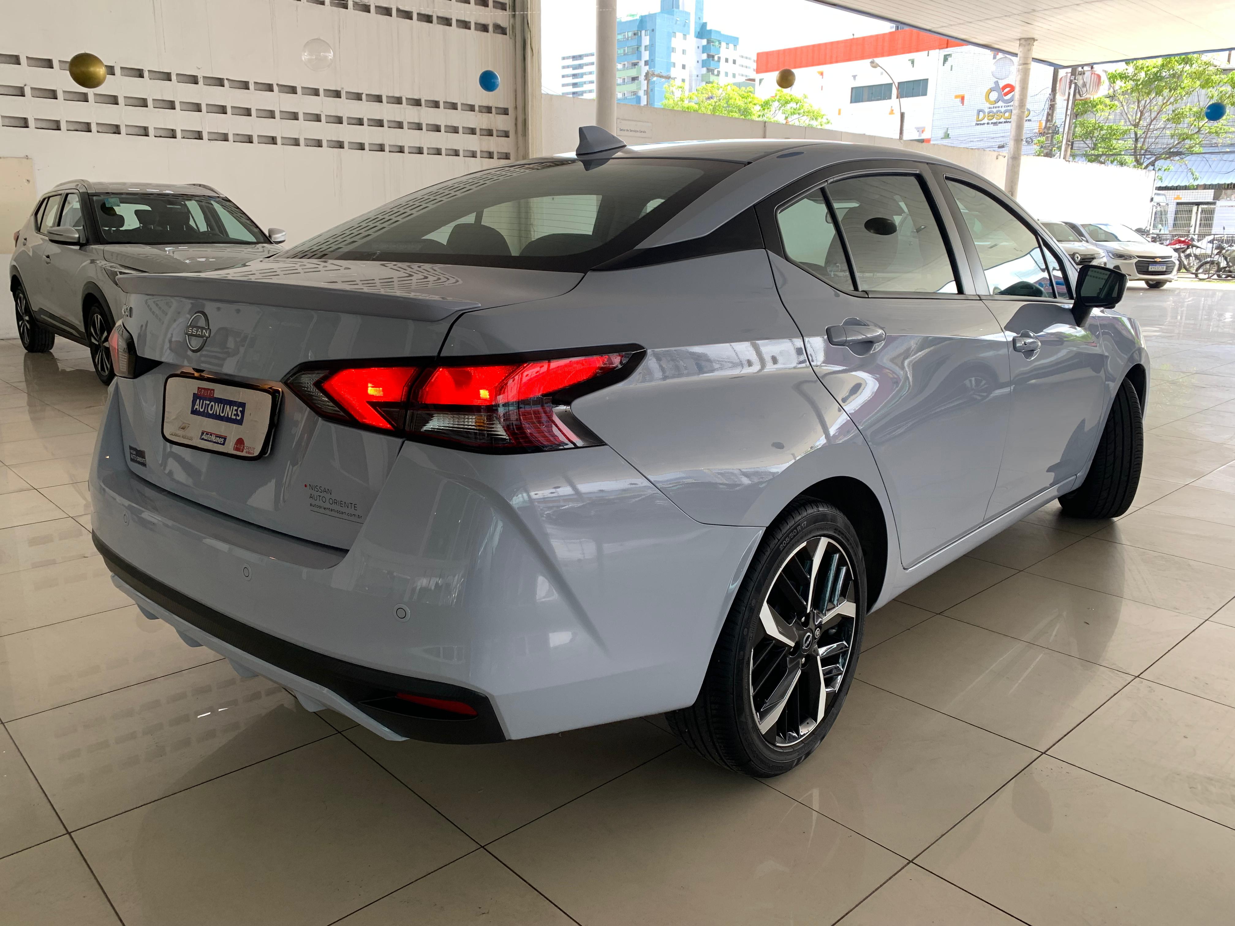 NISSAN VERSA