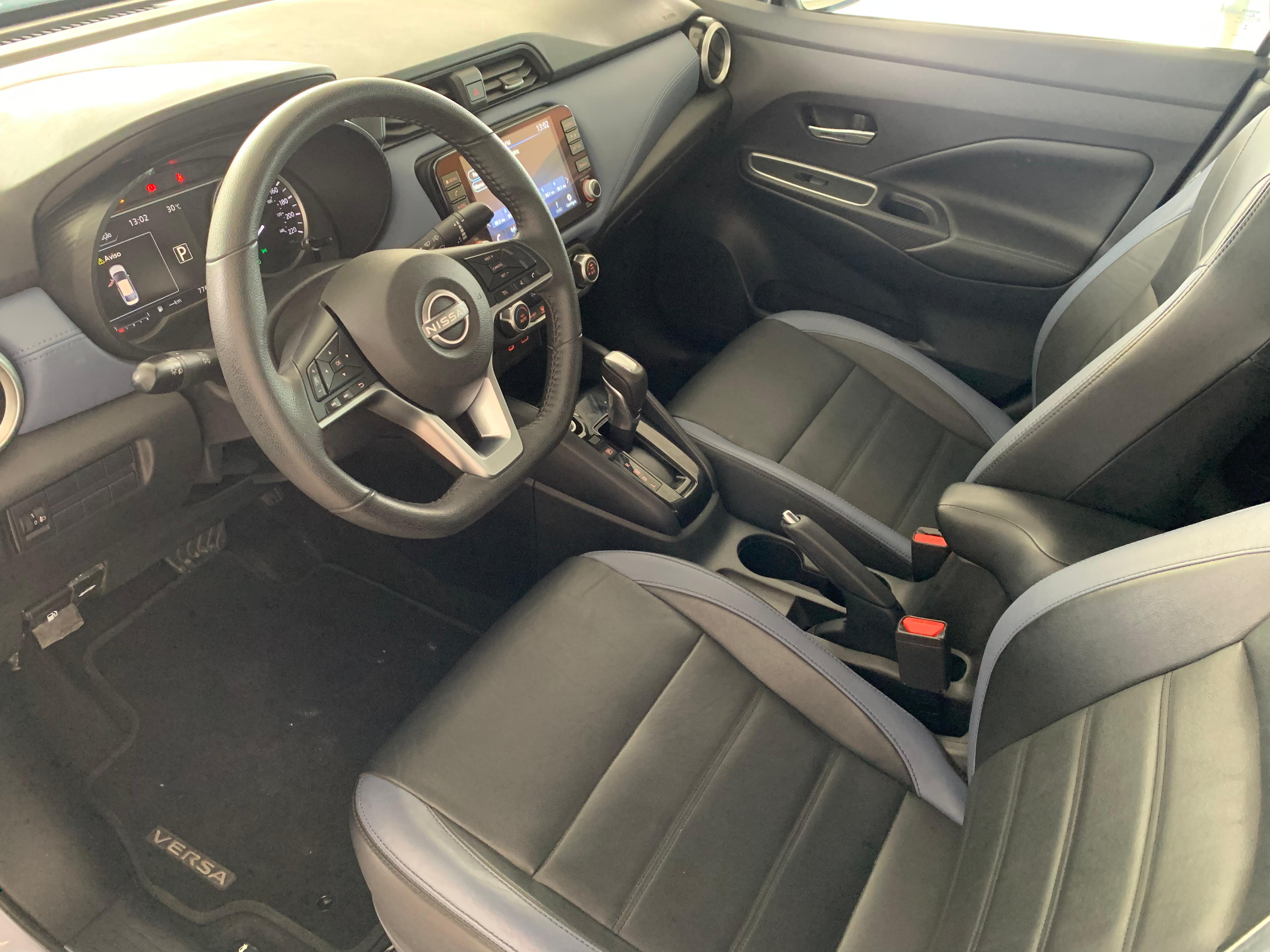 NISSAN VERSA