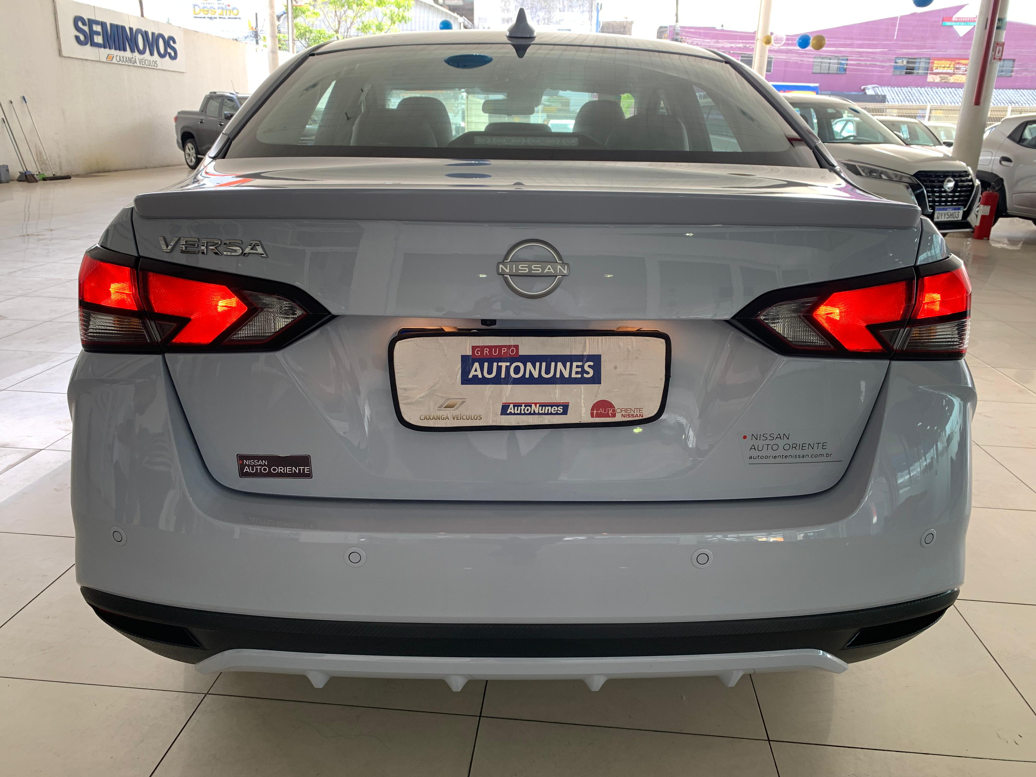 NISSAN VERSA