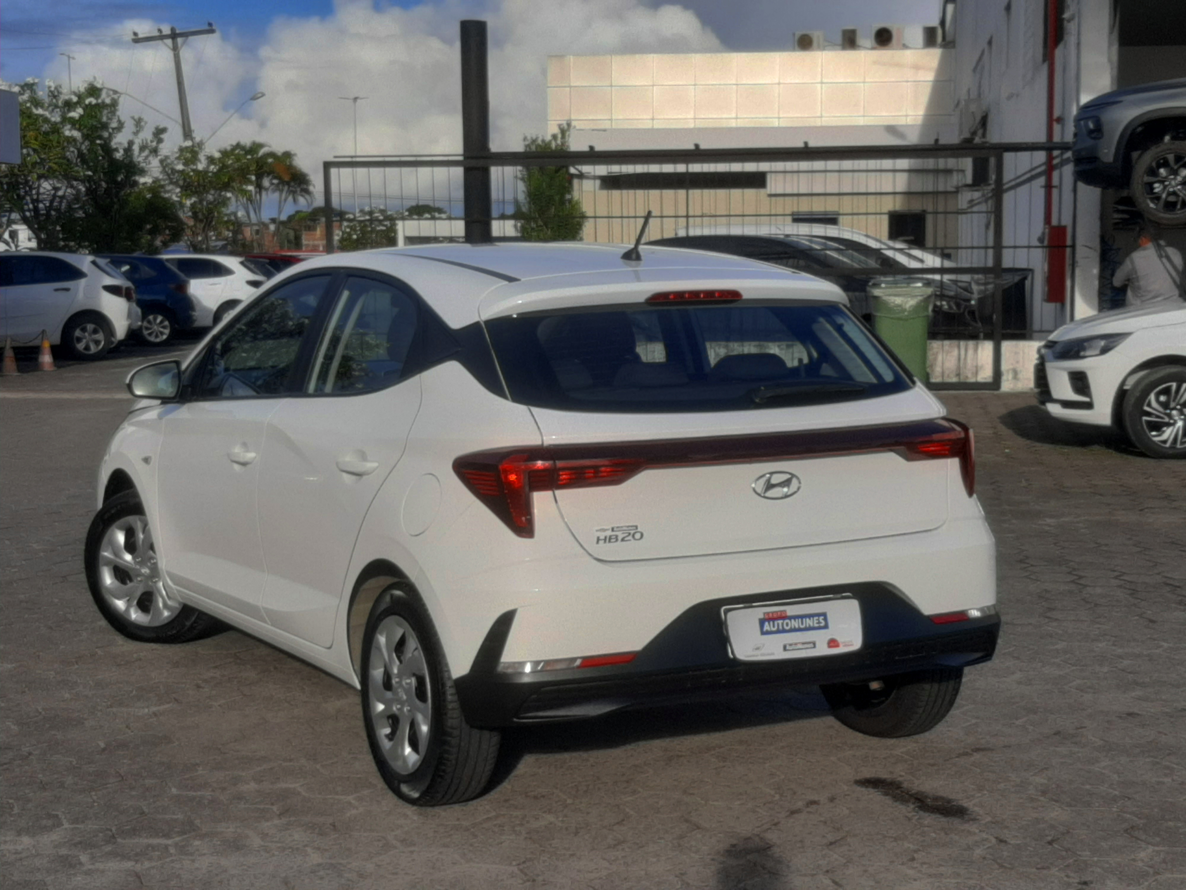 HYUNDAI HB20