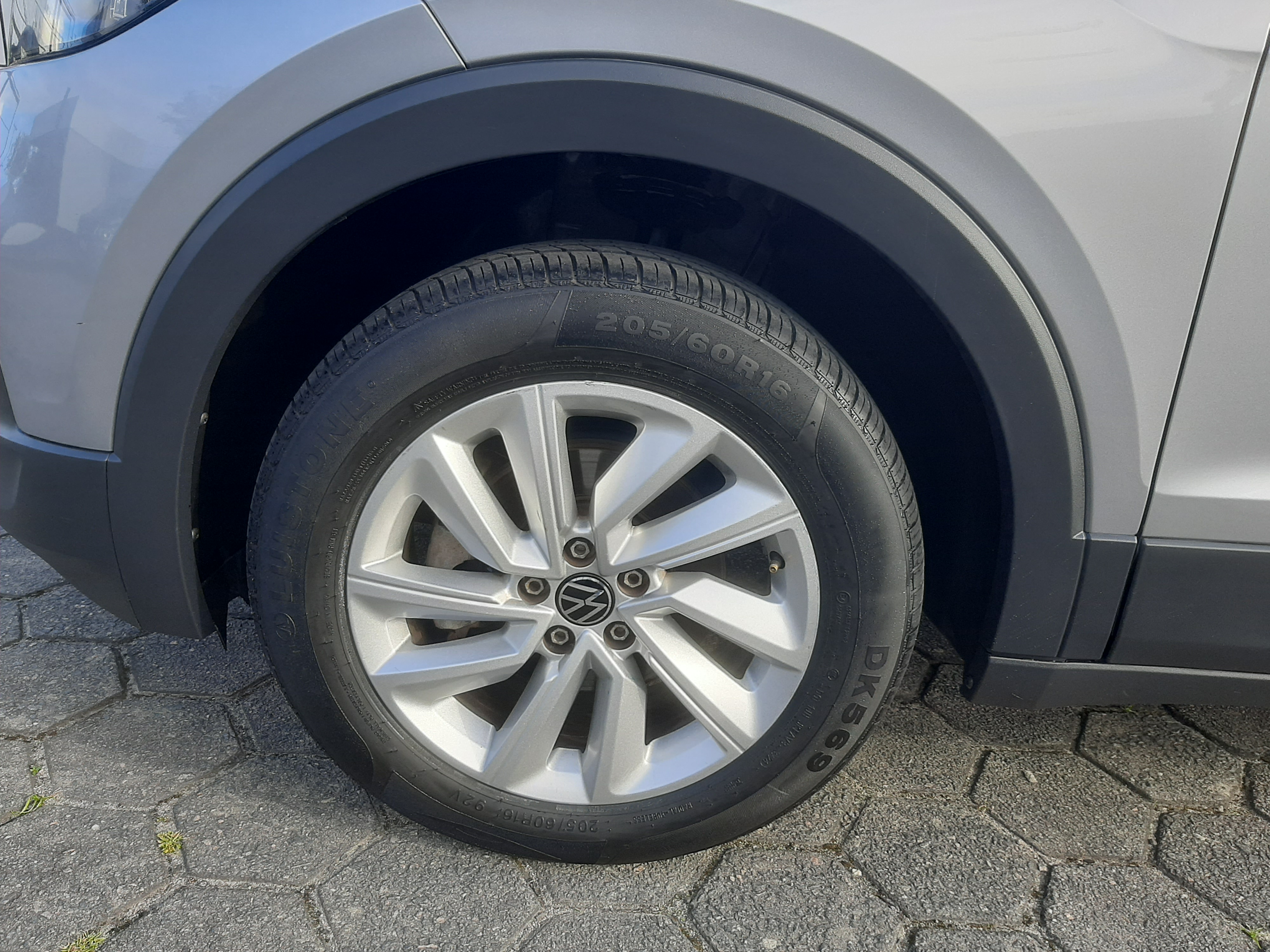 VOLKSWAGEN T-CROSS
