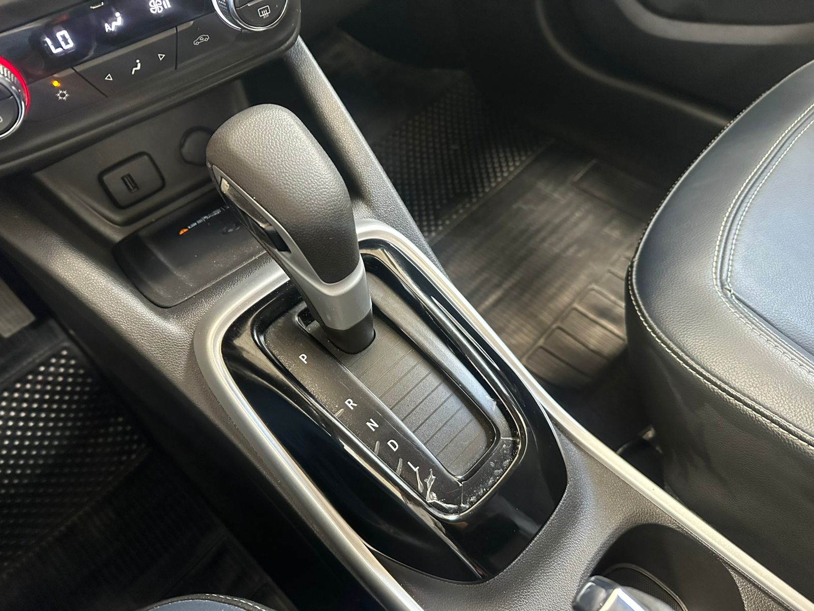 CHEVROLET TRACKER