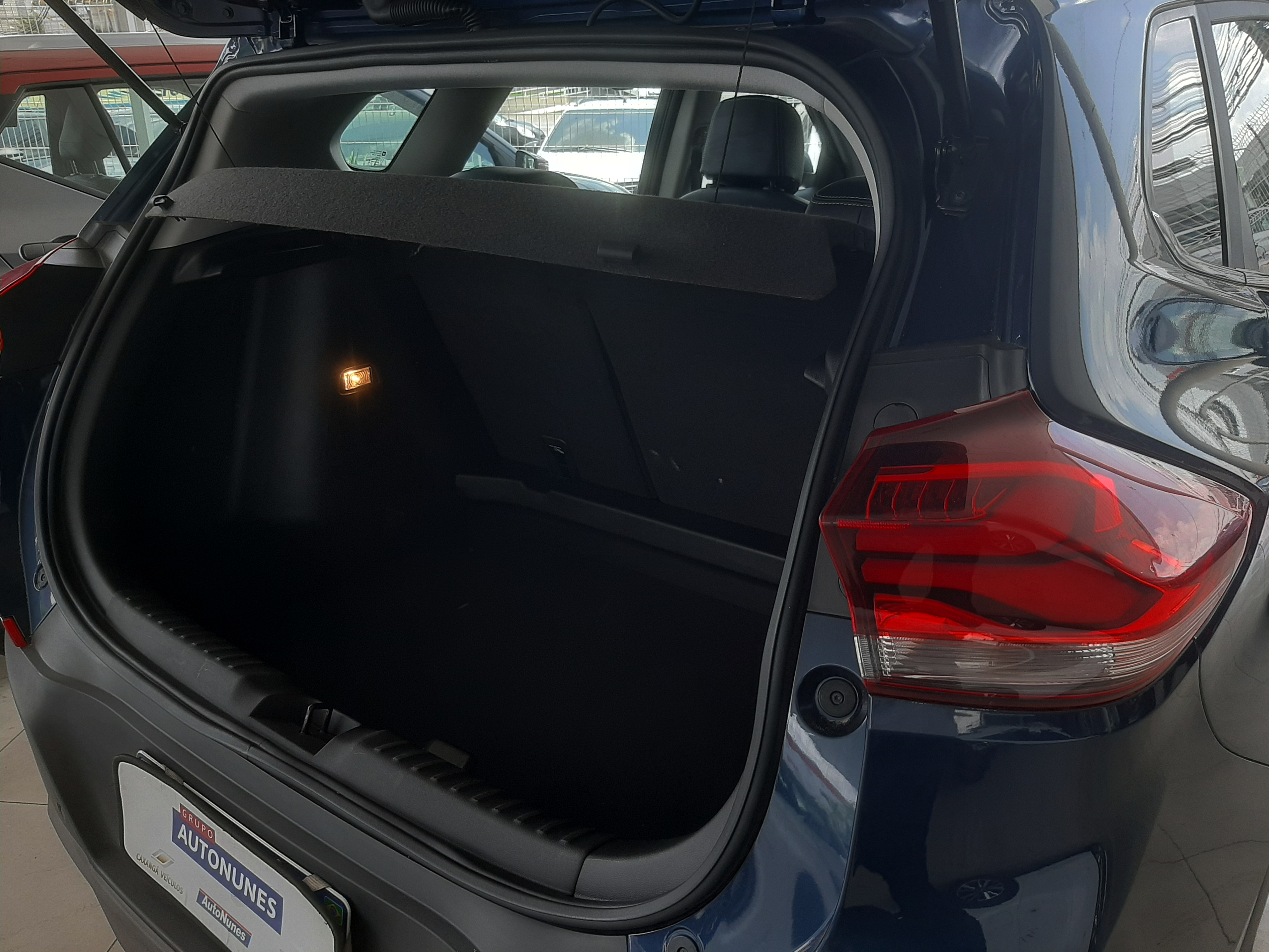 CHEVROLET TRACKER