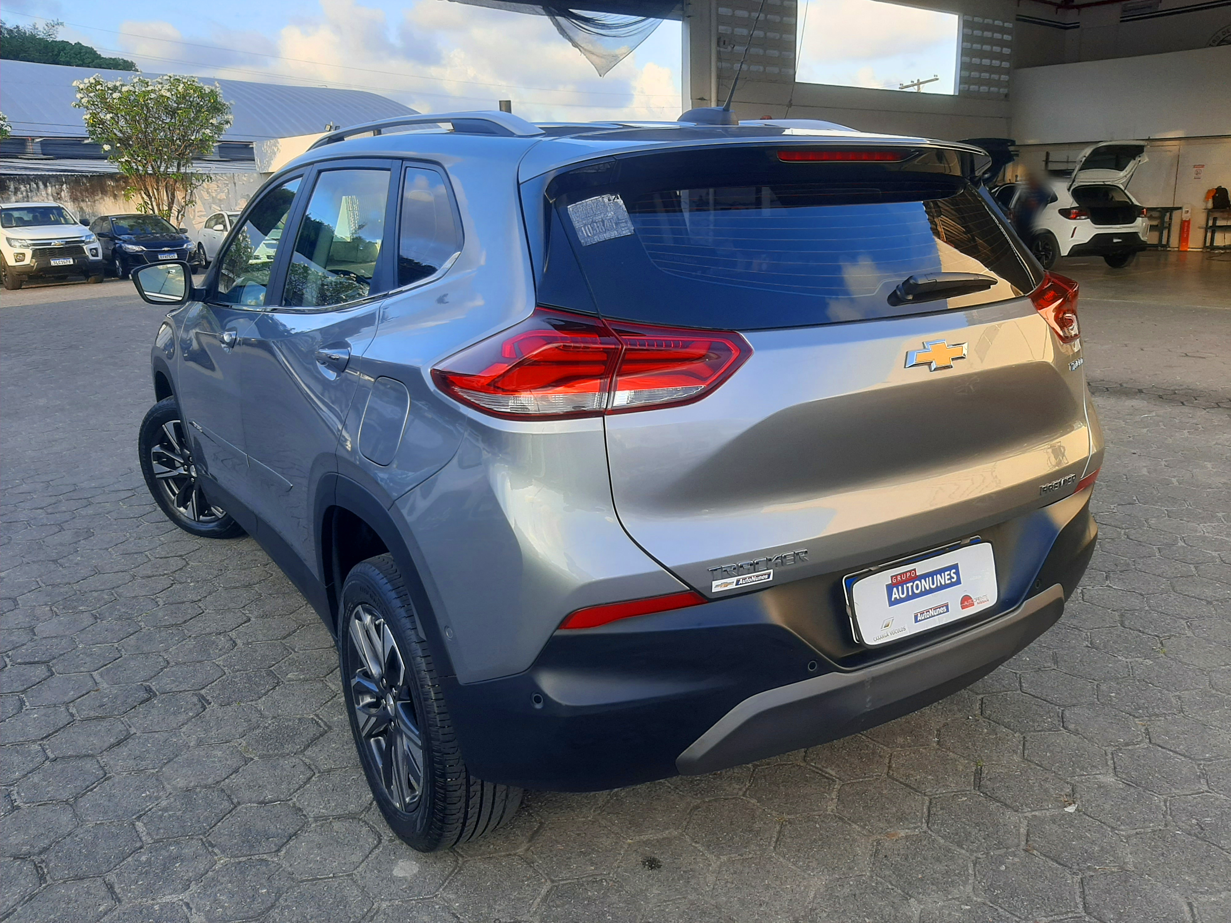 CHEVROLET TRACKER