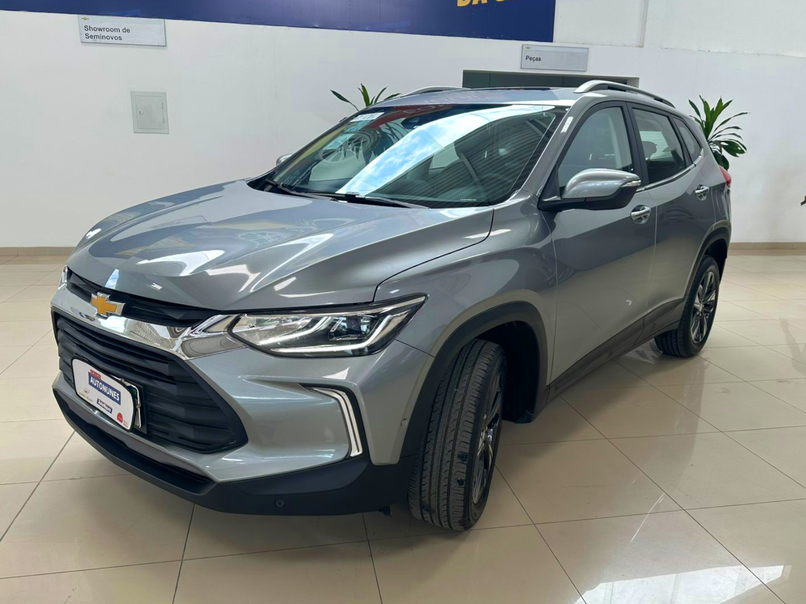 CHEVROLET TRACKER