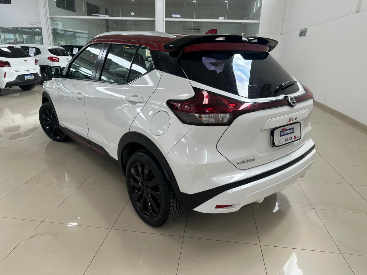NISSAN KICKS