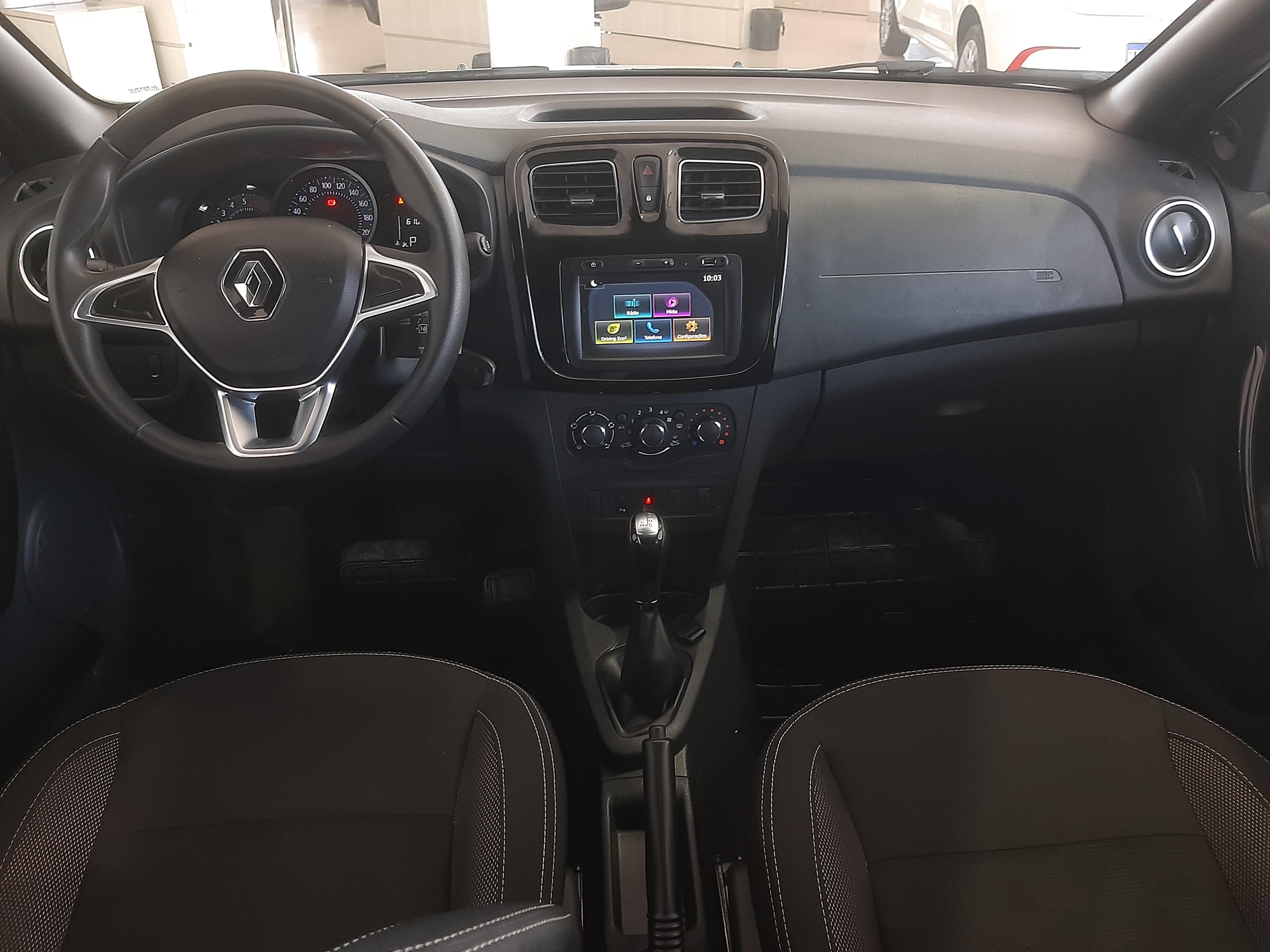 RENAULT SANDERO