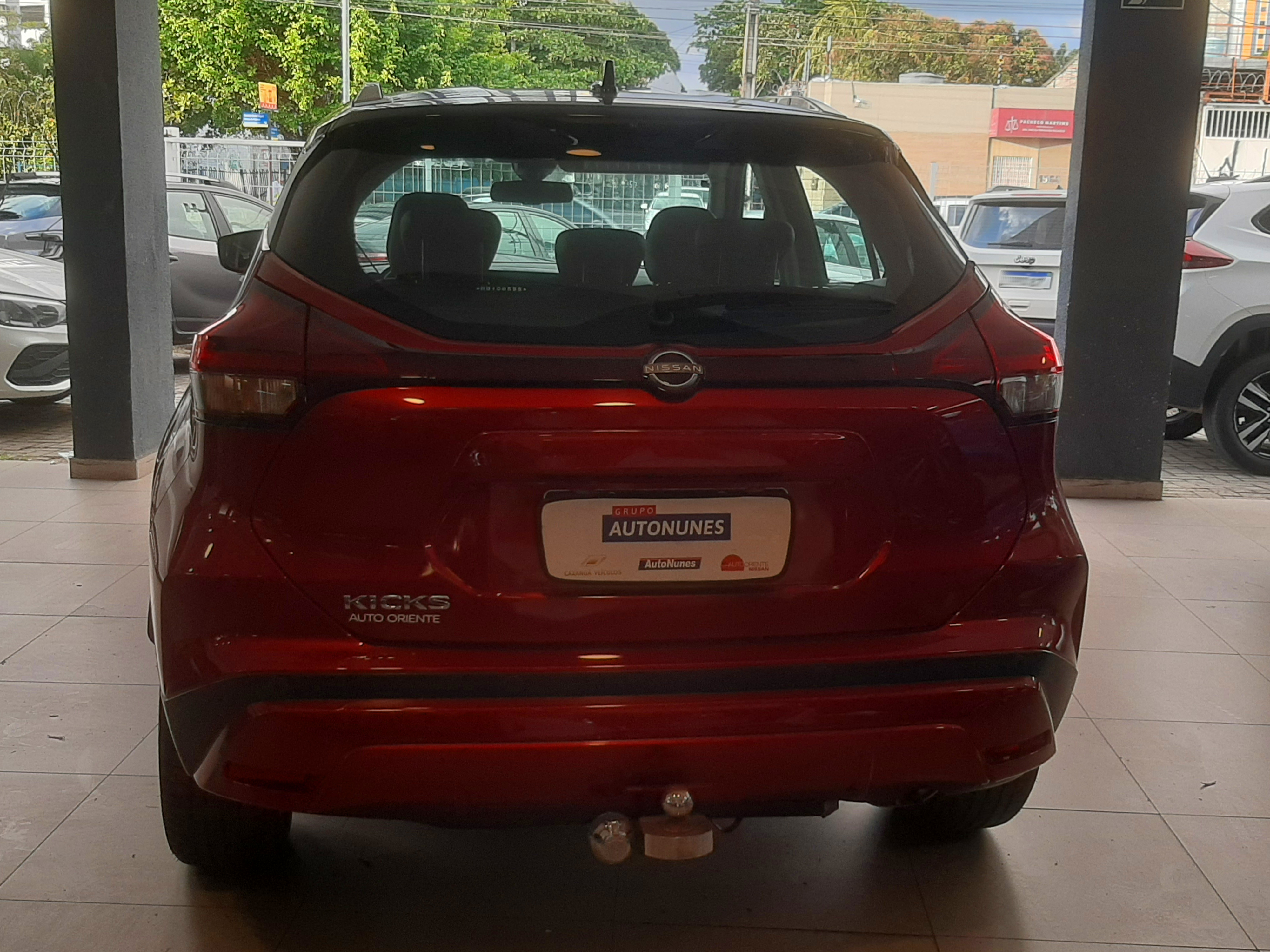 NISSAN KICKS