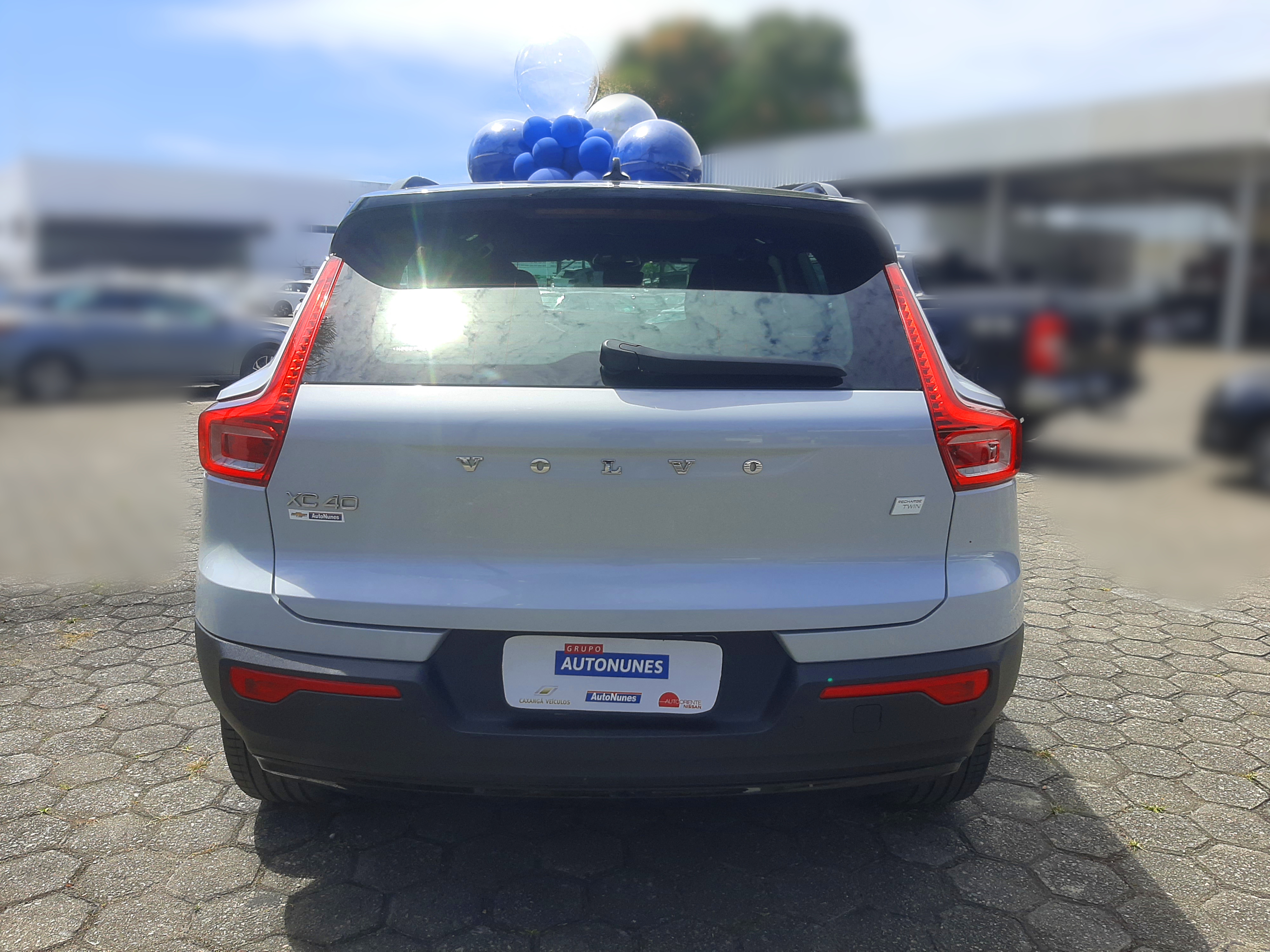 VOLVO XC40