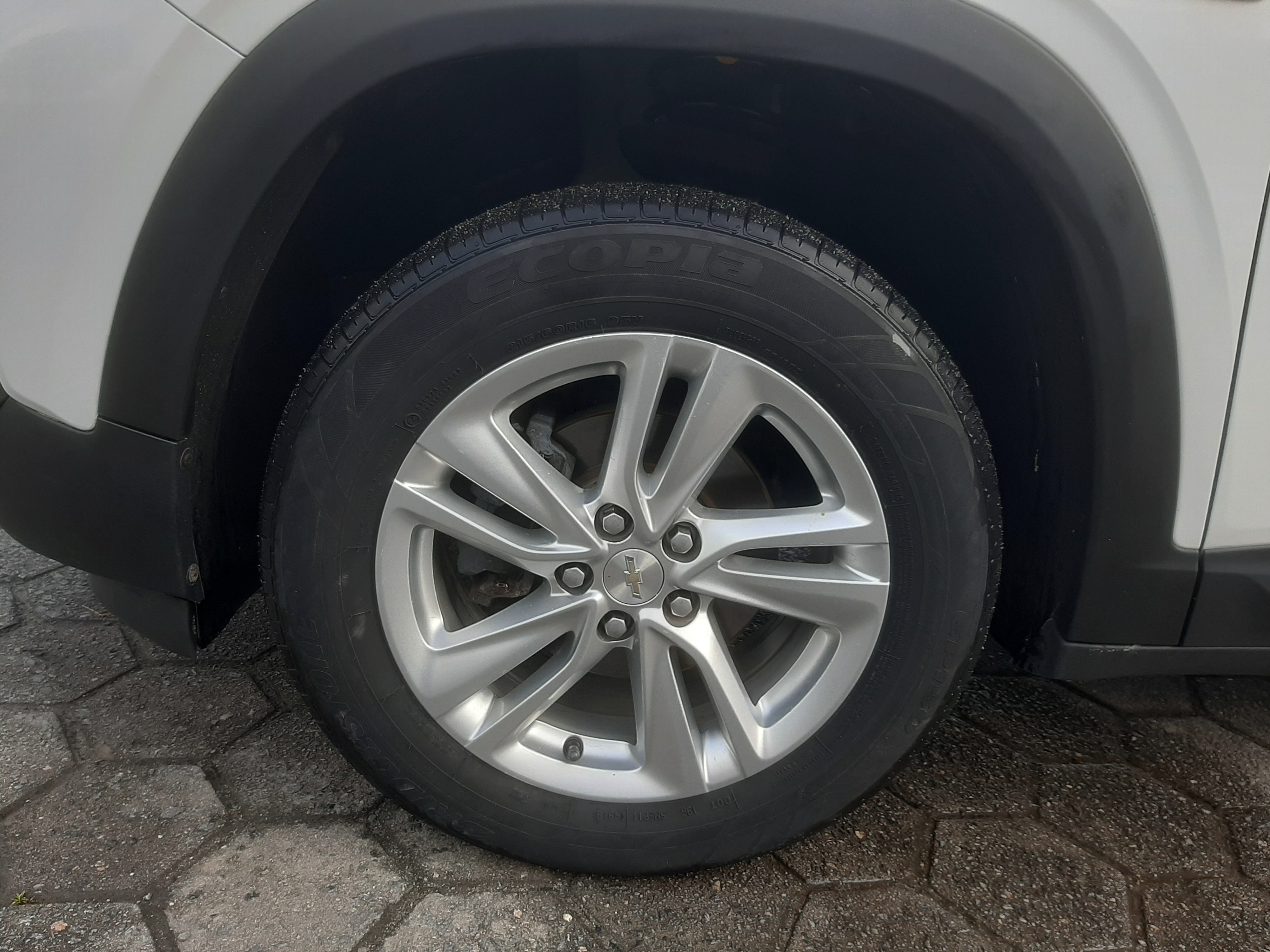 CHEVROLET TRACKER