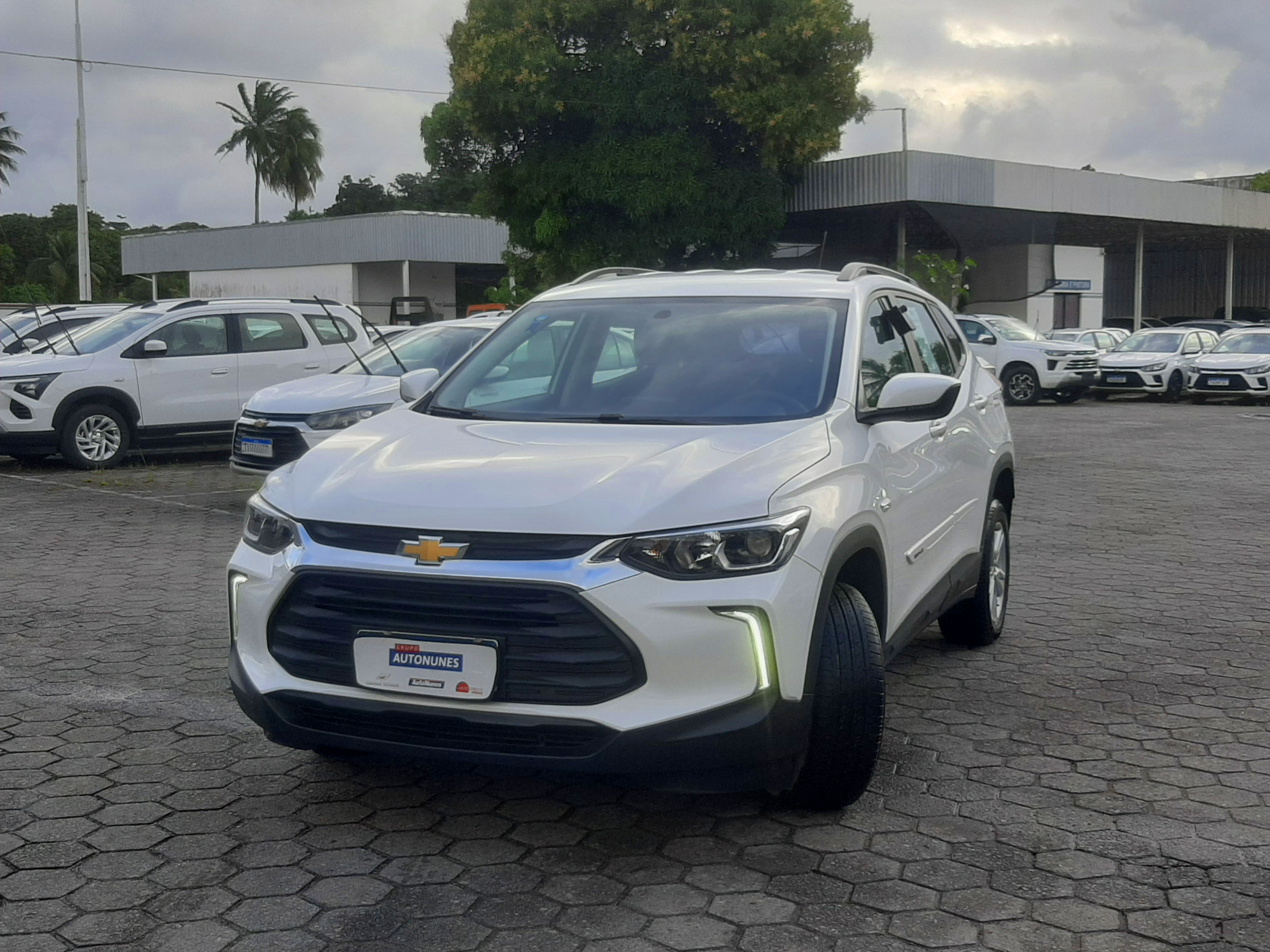 CHEVROLET TRACKER
